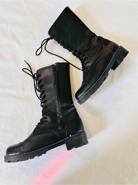 Shoes - ⭐️ Black Sz 7 Lace-Up Side-Zip Faux Leather Boots Like New